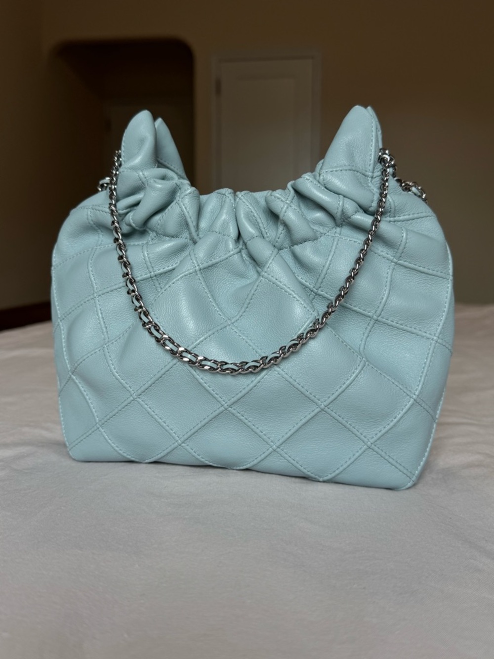 Tory Burch Fleming Mini Hobo Bag - Elegant Quilted Chain Bag - Light Blue - Picture 3 of 10